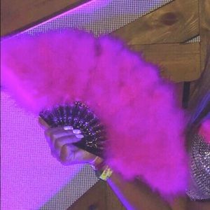 Fur fan